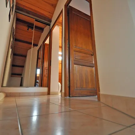 Un Balcon Sur La Mer: Beachfront Duplex With Direct Access Porticcio (Corsica)