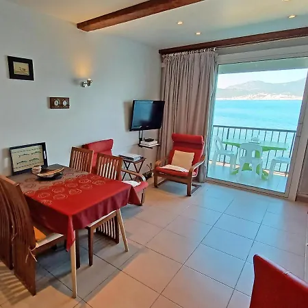 Un Balcon Sur La Mer: Beachfront Duplex With Direct Access Apartment Porticcio (Corsica)