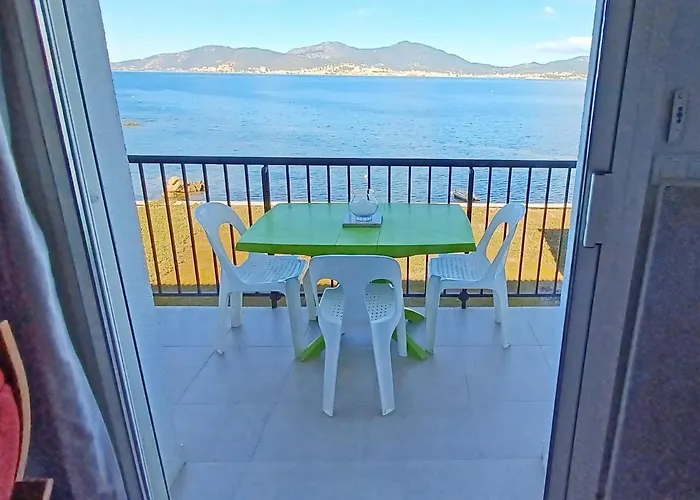 Lägenhet Un Balcon Sur La - Duplex 60 M2 - A L'etage - Pieds Dans L'eau - Acces Sans Route A Traverser *