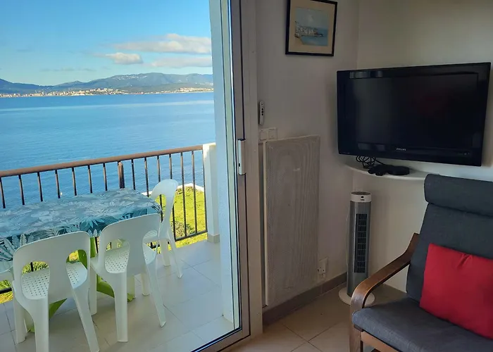 Un Balcon Sur La - Duplex 60 M2 - A L'etage - Pieds Dans L'eau - Acces Sans Route A Traverser Lägenhet